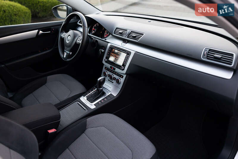 Универсал Volkswagen Passat Alltrack 2014 в Луцке