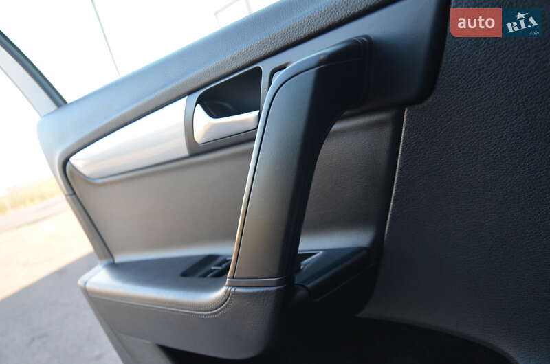 Универсал Volkswagen Passat Alltrack 2014 в Дрогобыче