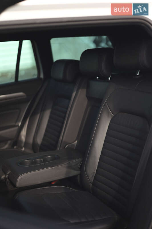 Универсал Volkswagen Passat Alltrack 2017 в Львове