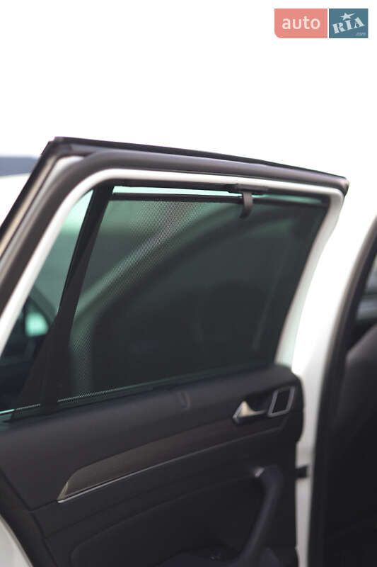 Универсал Volkswagen Passat Alltrack 2017 в Львове