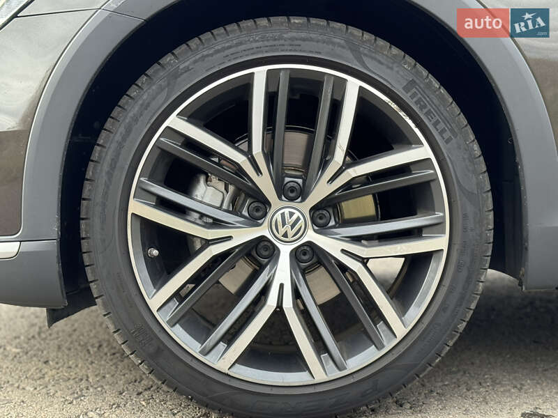 Универсал Volkswagen Passat Alltrack 2018 в Львове