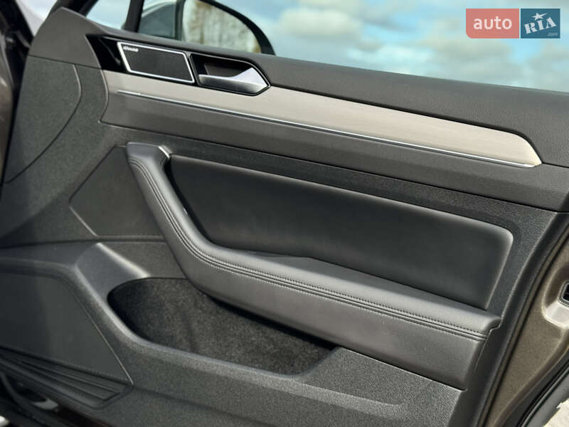 Универсал Volkswagen Passat Alltrack 2018 в Львове