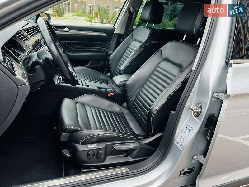 Универсал Volkswagen Passat Alltrack 2020 в Киеве фото 32 Универсал Volkswagen Passat Alltrack 2020 в Киеве