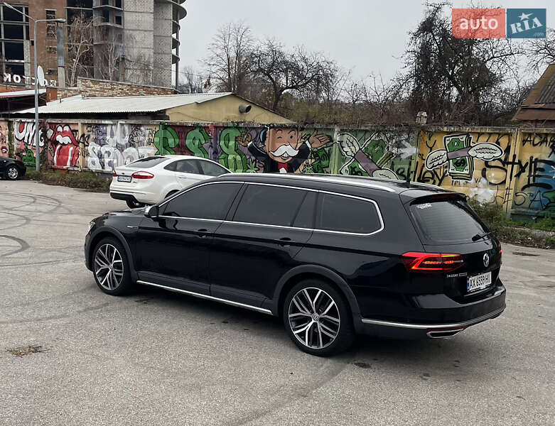 Универсал Volkswagen Passat Alltrack 2018 в Харькове фото 5 Универсал Volkswagen Passat Alltrack 2018 в Харькове
