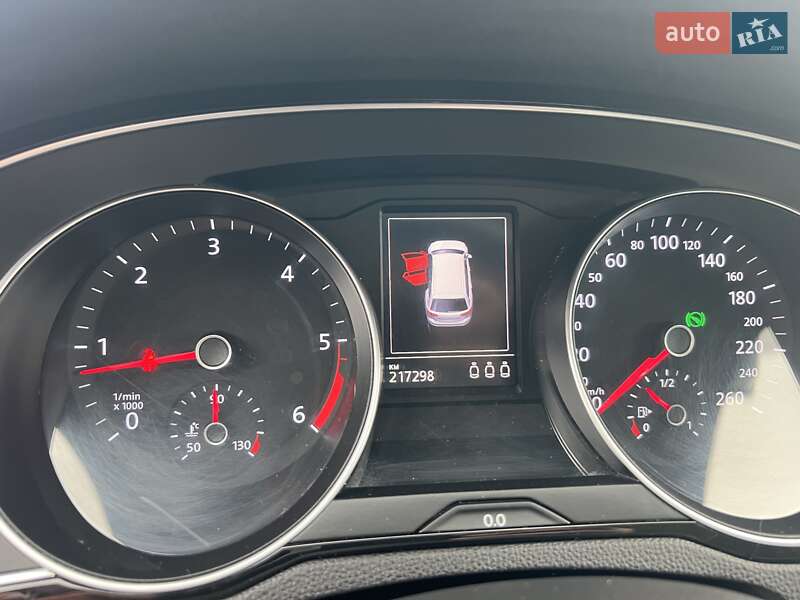 Универсал Volkswagen Passat Alltrack 2017 в Дубно