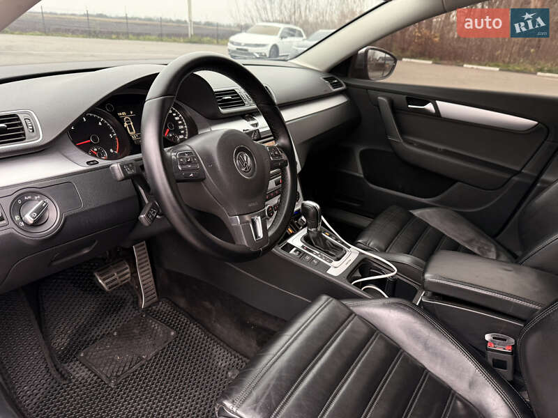 Универсал Volkswagen Passat Alltrack 2014 в Казатине