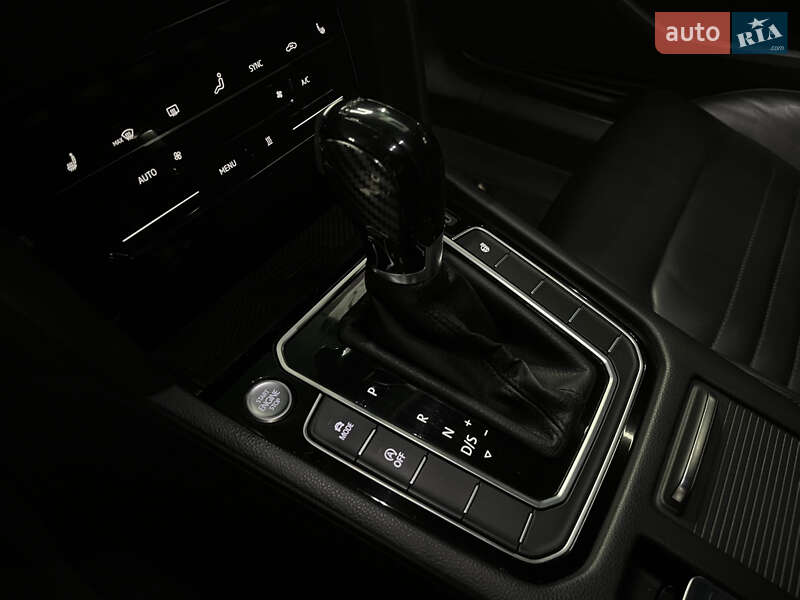 Универсал Volkswagen Passat Alltrack 2018 в Харькове фото 28 Универсал Volkswagen Passat Alltrack 2018 в Харькове
