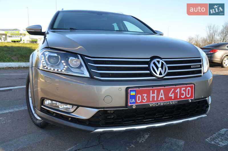 Універсал Volkswagen Passat Alltrack 2014 в Дрогобичі