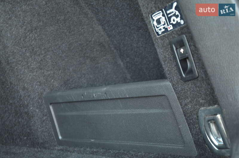 Універсал Volkswagen Passat Alltrack 2014 в Дрогобичі