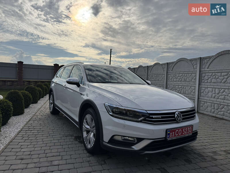 Универсал Volkswagen Passat Alltrack 2018 в Дубно