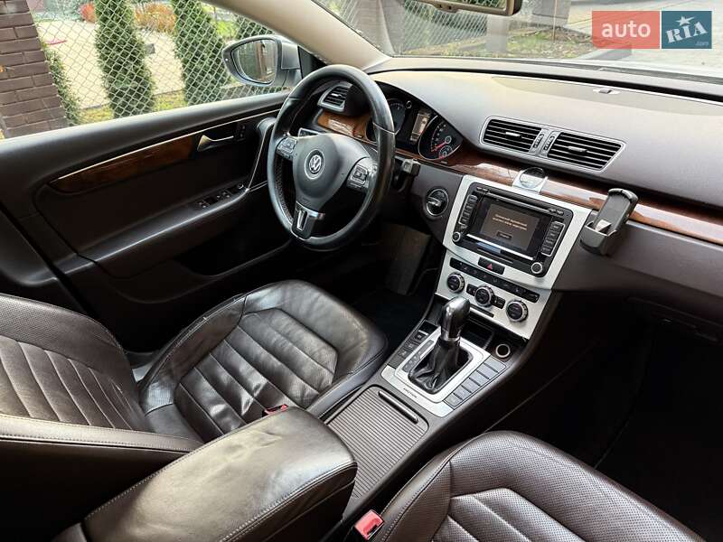 Универсал Volkswagen Passat Alltrack 2013 в Львове