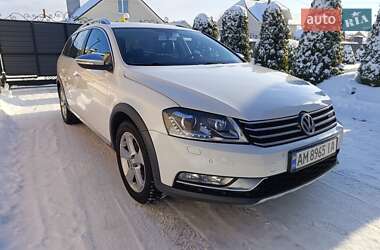 Універсал Volkswagen Passat Alltrack 2014 в Житомирі