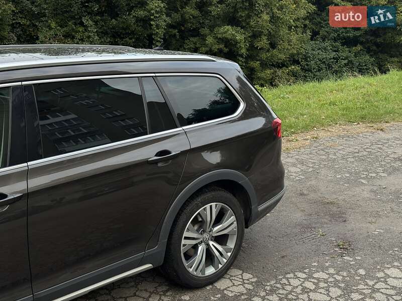 Универсал Volkswagen Passat Alltrack 2018 в Луцке