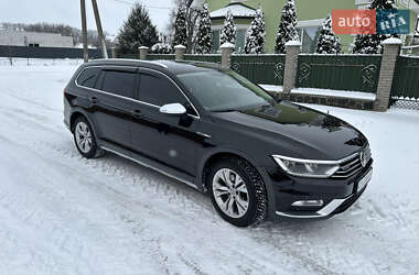 Универсал Volkswagen Passat Alltrack 2017 в Шполе