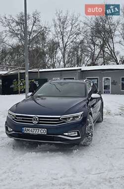 Универсал Volkswagen Passat Alltrack 2019 в Киеве