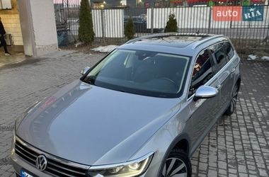 Універсал Volkswagen Passat Alltrack 2015 в Києві