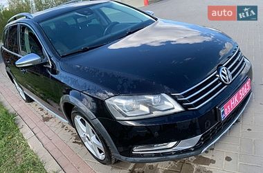 Універсал Volkswagen Passat Alltrack 2012 в Нововолинську