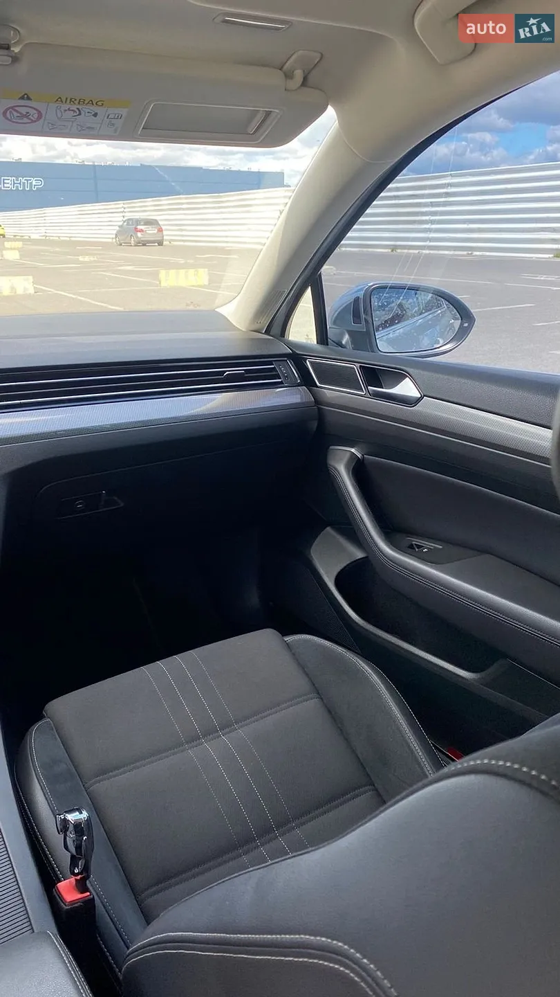 2016 Volkswagen Passat - мініатюра 15