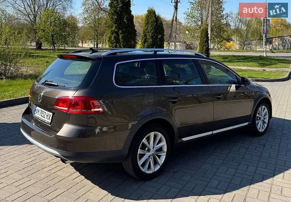 2012 Volkswagen Passat - мініатюра 5