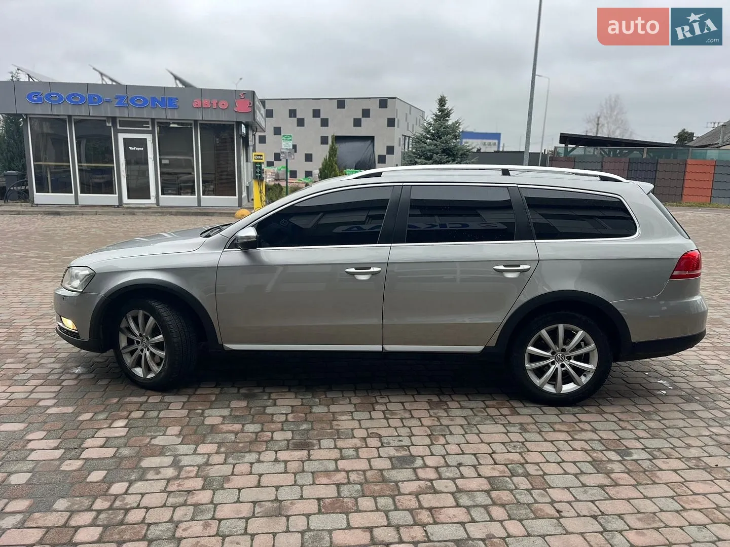 2012 Volkswagen Passat - мініатюра 2