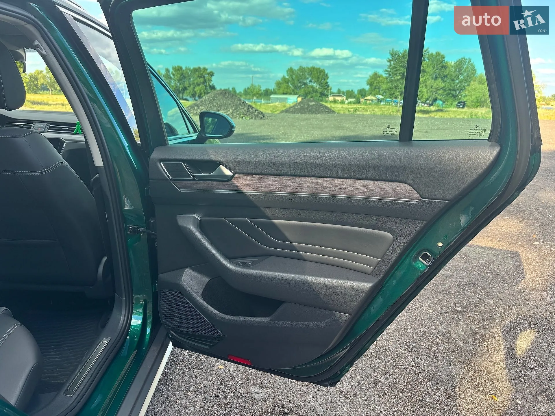 2020 Volkswagen Passat - мініатюра 17
