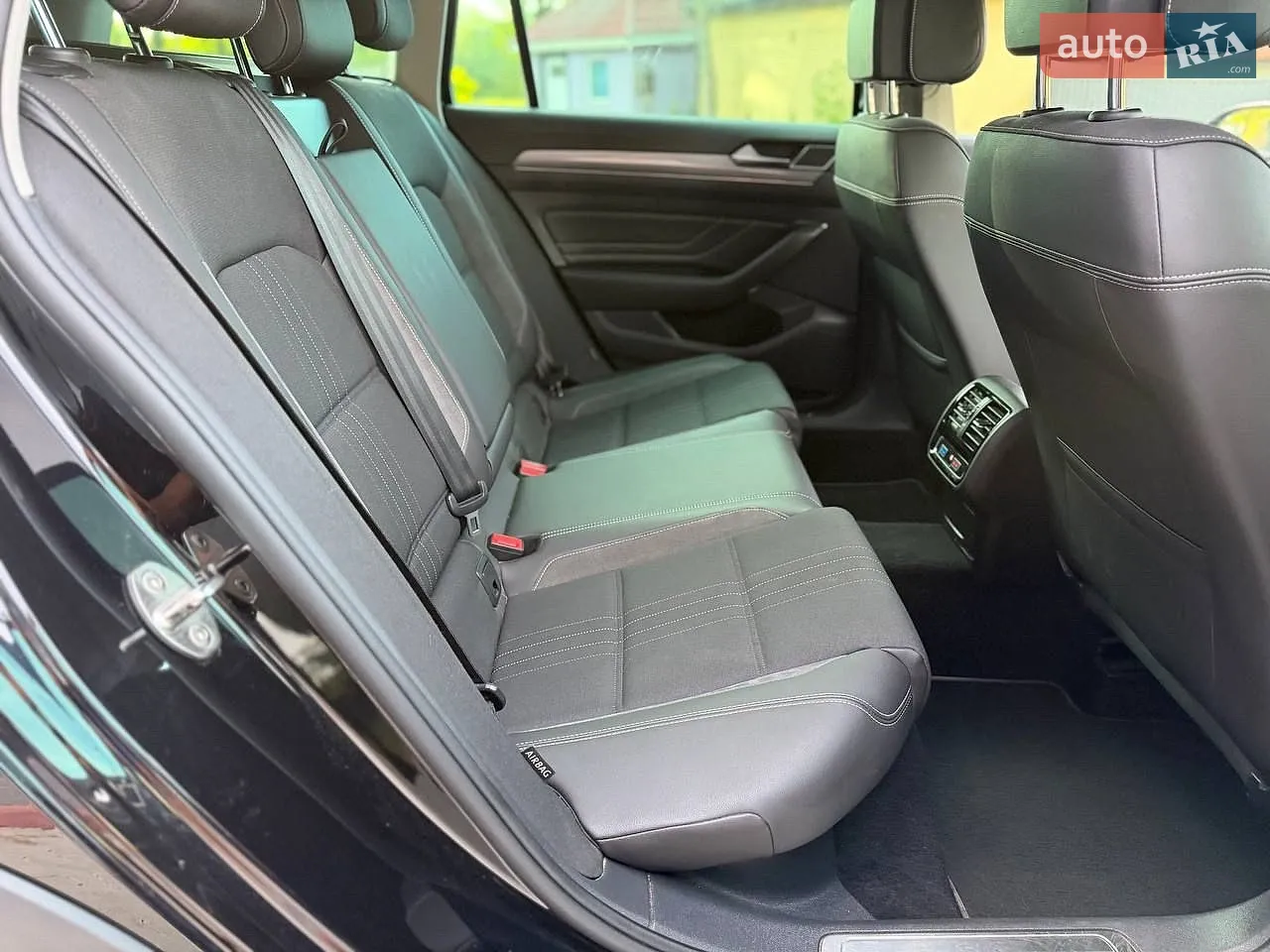 2019 Volkswagen Passat - мініатюра 36