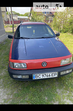 Универсал Volkswagen Passat B3 1992 в Каменке-Бугской
