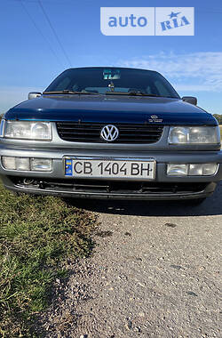 Седан Volkswagen Passat B4 1994 в Прилуках