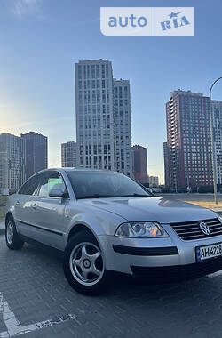 Седан Volkswagen Passat B5 2002 в Києві