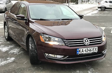 Седан Volkswagen Passat B7 2012 в Киеве