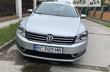 Универсал Volkswagen Passat B7 2012 в Львове