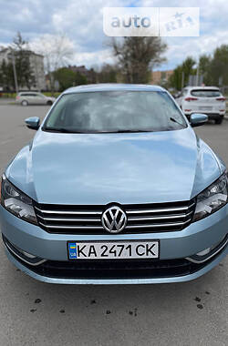Седан Volkswagen Passat B7 2012 в Чорткове