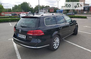 Унiверсал Volkswagen Passat B7 2013 в Житомирі