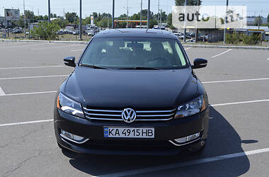 Седан Volkswagen Passat B7 2013 в Киеве