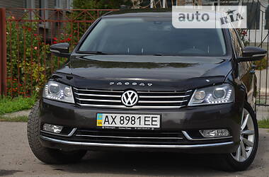 Седан Volkswagen Passat B7 2014 в Харкові