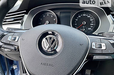 Универсал Volkswagen Passat B8 2015 в Днепре