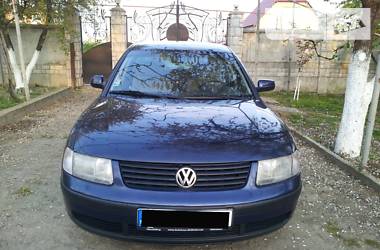 Седан Volkswagen Passat 1998 в 