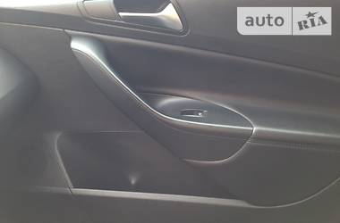 Универсал Volkswagen Passat 2010 в 