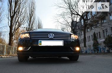 Универсал Volkswagen Passat 2011 в Хмельницком