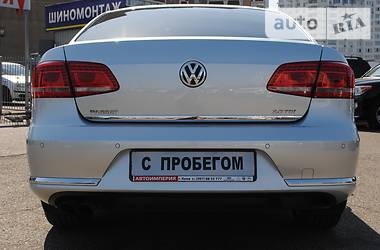 Седан Volkswagen Passat 2014 в Киеве