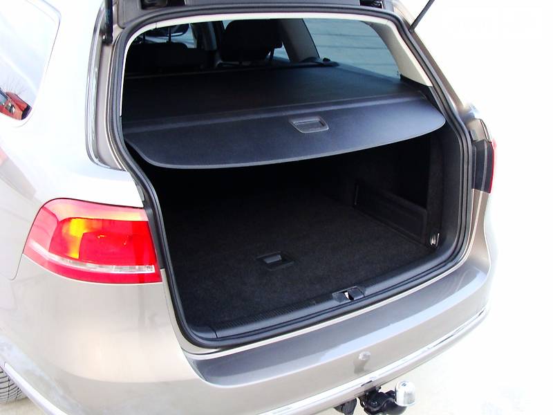 Універсал Volkswagen Passat 2013 в Любашівці