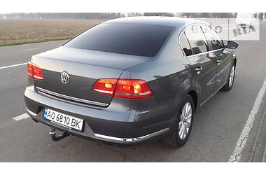 Седан Volkswagen Passat 2012 в Мукачевому