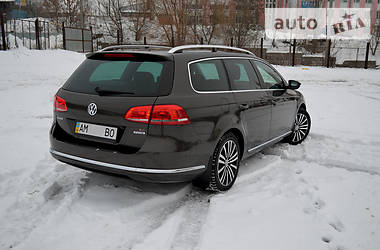 Универсал Volkswagen Passat 2012 в Житомире