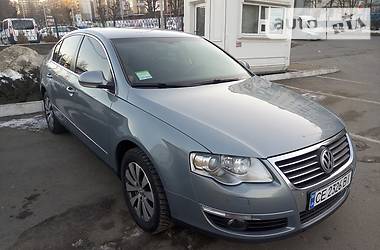 Седан Volkswagen Passat 2010 в Чернівцях