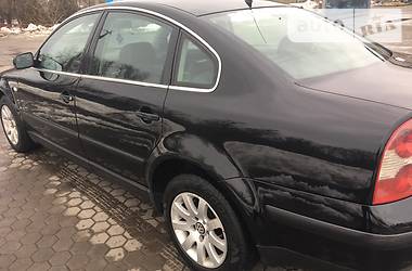 Седан Volkswagen Passat 2001 в Луцке