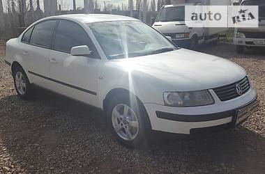 Седан Volkswagen Passat 1997 в Кривом Роге