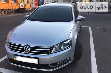 Универсал Volkswagen Passat 2011 в Киеве