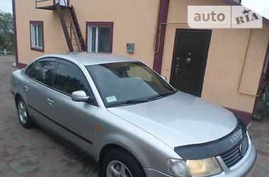 Седан Volkswagen Passat 1999 в Тернополе