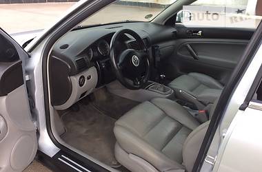 Седан Volkswagen Passat 2002 в Ровно