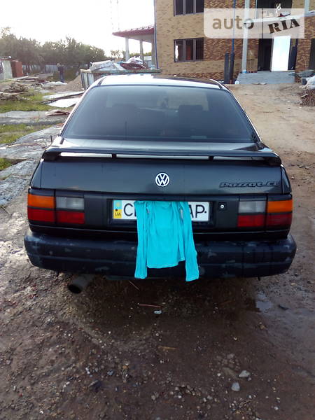 Седан Volkswagen Passat 1990 в Чернигове